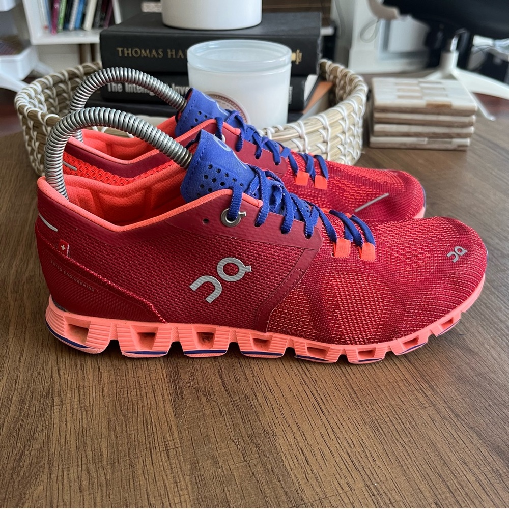 On Cloud X Swiss Engineering Red Flash Blue Running Shoes Womens Size 7.5